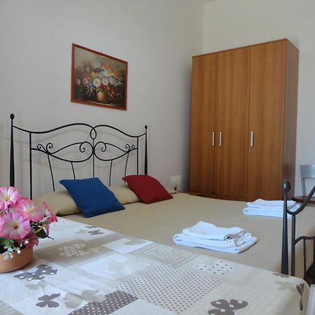 לצ'ה B&B Villa Teresa מראה חיצוני תמונה