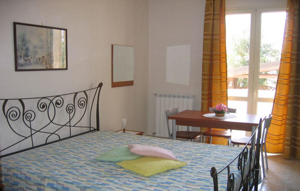 לצ'ה B&B Villa Teresa מראה חיצוני תמונה