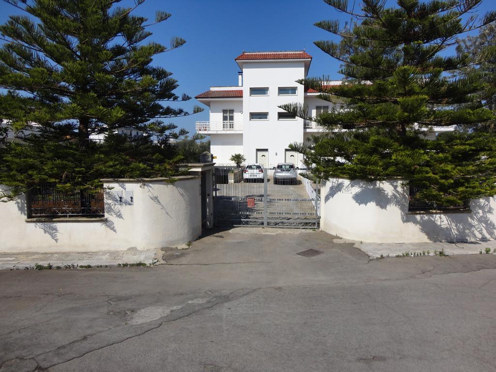 לצ'ה B&B Villa Teresa מראה חיצוני תמונה