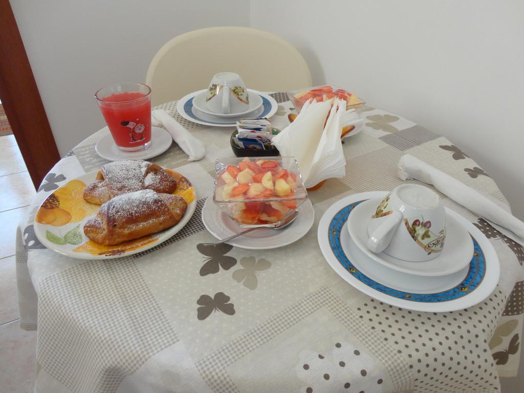 לצ'ה B&B Villa Teresa מראה חיצוני תמונה