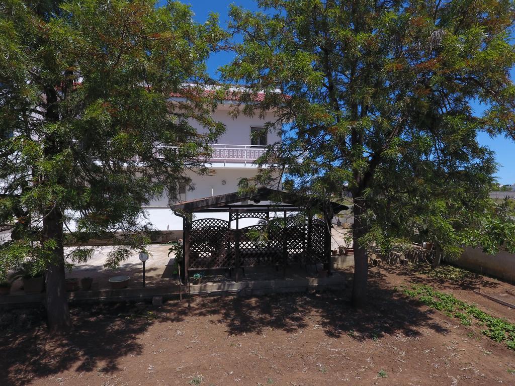 לצ'ה B&B Villa Teresa מראה חיצוני תמונה